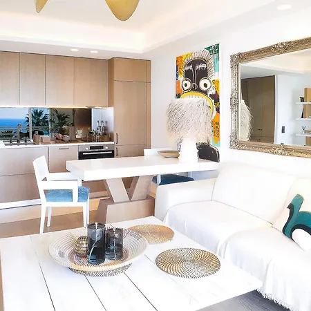 Beautiful With Panoramic Sea View