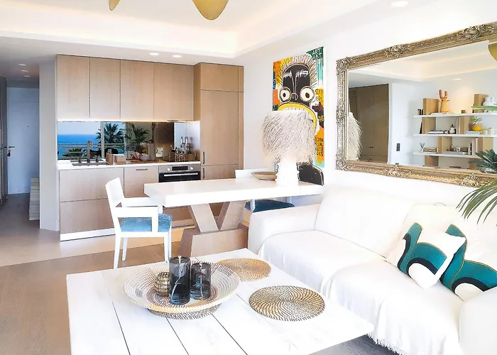 Beautiful With Panoramic Sea View